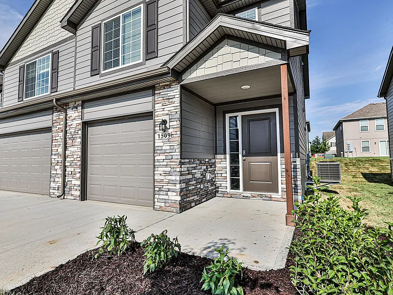 Greystone Townhomes — Photo 1