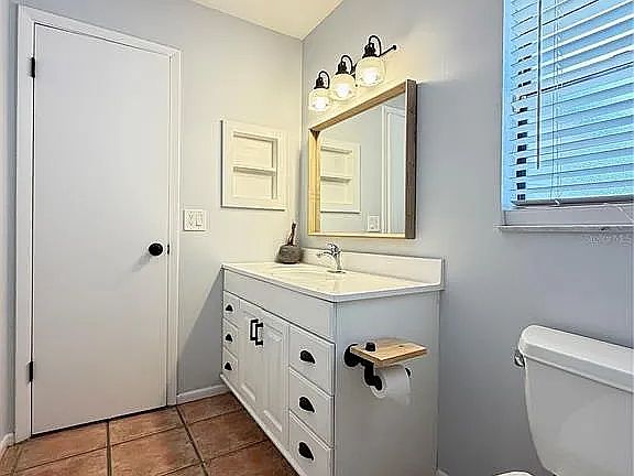 2nd image of 9923 Castleton St