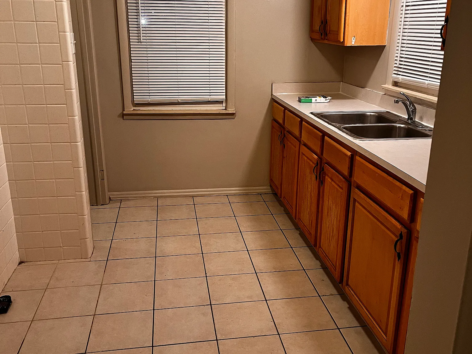 3 bed, 1004 sqft, $1,650 — Photo 4