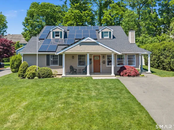 39 Kenilworth Drive West, Stamford, CT 06902