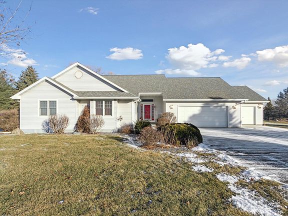 3rd image of 7538 N Morning Meadow Ln