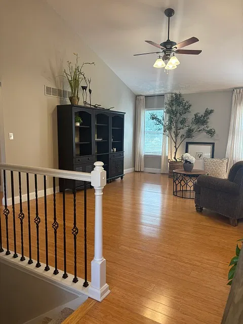 3 bed, 2939 sqft, $2,750 — Photo 3