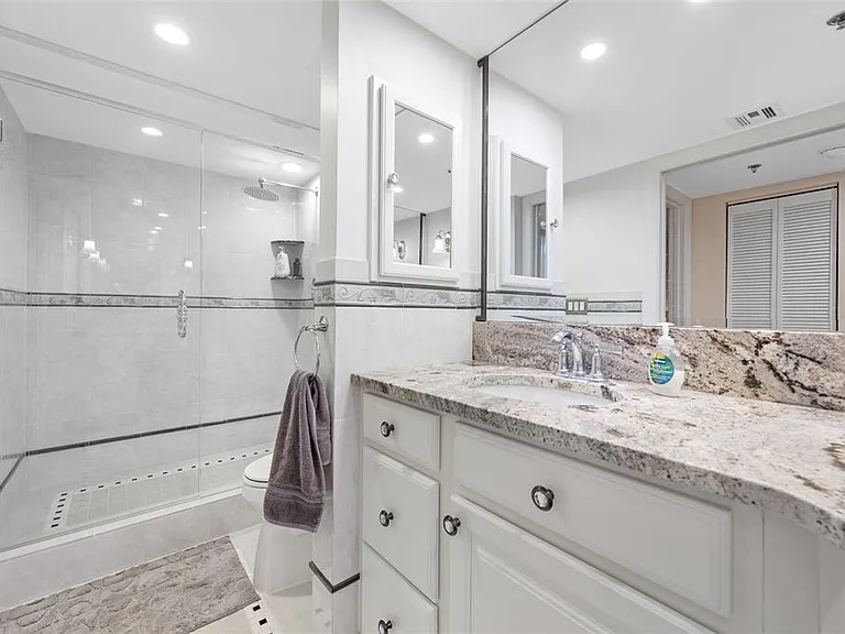 1600 Gulf Blvd #1016 — Photo 34