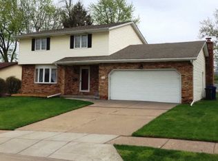 1331 W 43rd St, Davenport, IA 52806