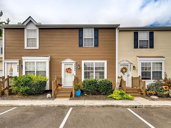 2nd image of 4884 Stoneybrook Blvd