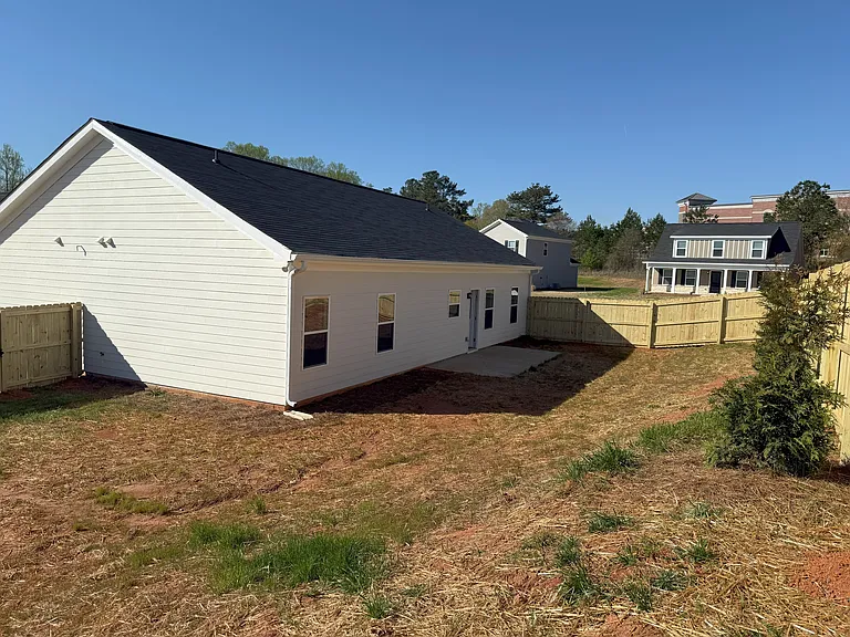 261 Charlotte Cir — Photo 19