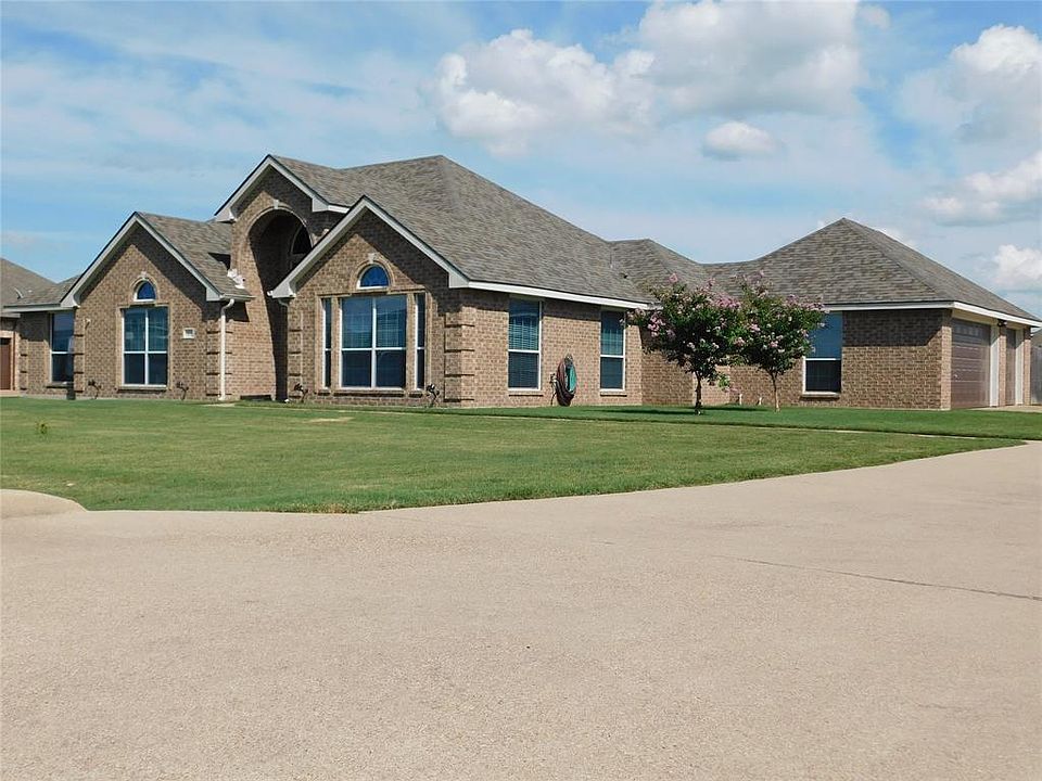 1st image of 108 Courtney Cir