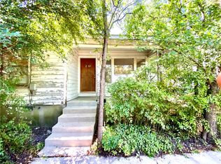 2713 Manor Rd, Austin, TX 78722