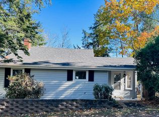 125 Fowlers Landing Rd, Hampden, ME 04444