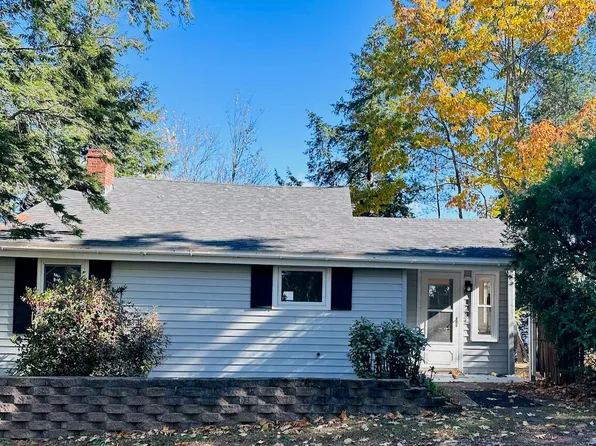 125 Fowlers Landing Road, Hampden, ME 04444