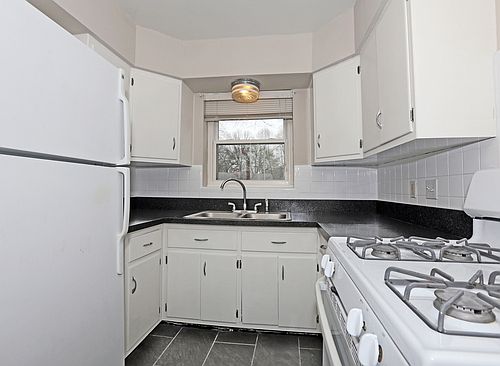 4th image of 6429 Loughborough Ave