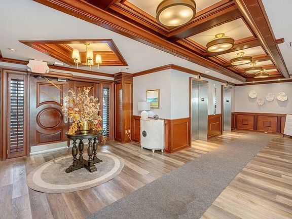 5th image of 320 Harbor Blvd Unit 1205