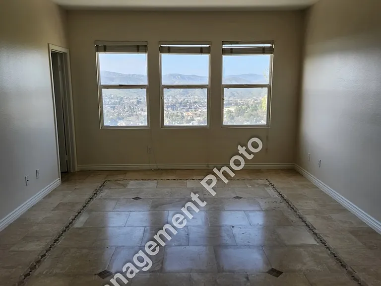 2759 Karoc Ct — Photo 9