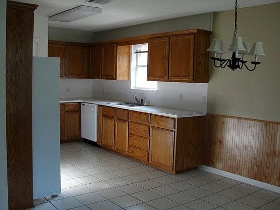 Kitchen includes all appliances
