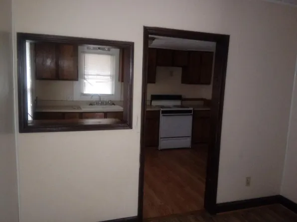 8908 E Smart Ave, Independence, MO 64053
