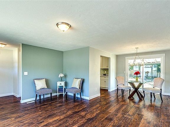 3rd image of 15202 120th Avenue Ct E