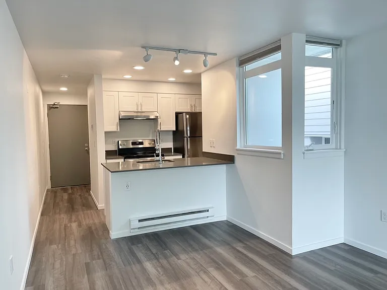Interlake Place — Photo 22