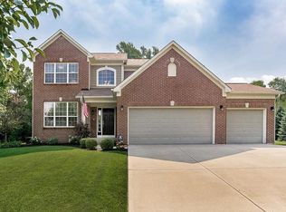 8458 Harrison Pointe, Fishers, IN 46038
