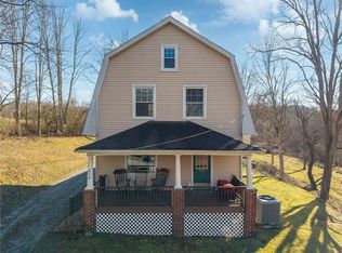 416 Pine Run Rd, Fombell, PA 16123
