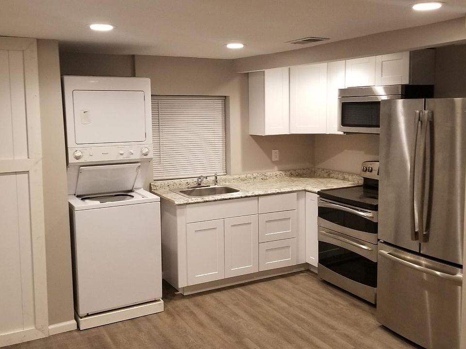 1st image of 909 1/2 Cherry St