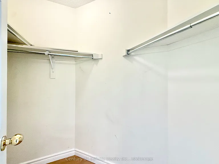 1171 Springbank Dr — Photo 30