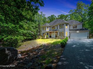 4129 Sycamore Ln, East Stroudsburg, PA