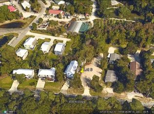 6 S Causeway Rd, Pawleys Island, SC 29585