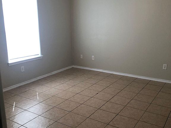 4th image of 1301 N Sal St #2
