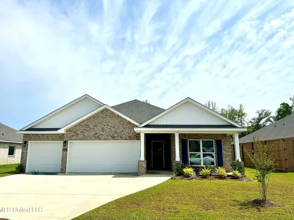 8014 Crawford Dr, Long Beach, MS 39560