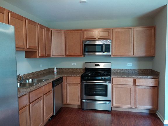 2nd image of 1755 Evergreen Ave