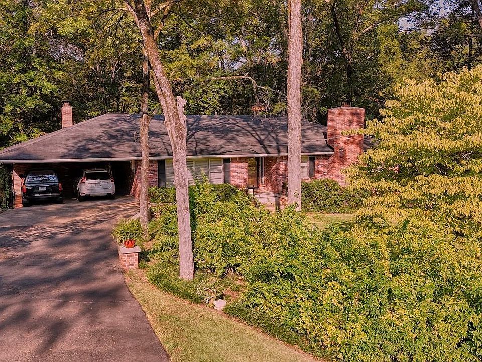 1st image of 501 Bellaire Dr