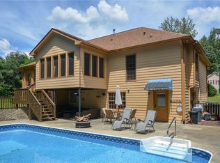 1540 Peachcrest Dr, Lawrenceville, GA 30043