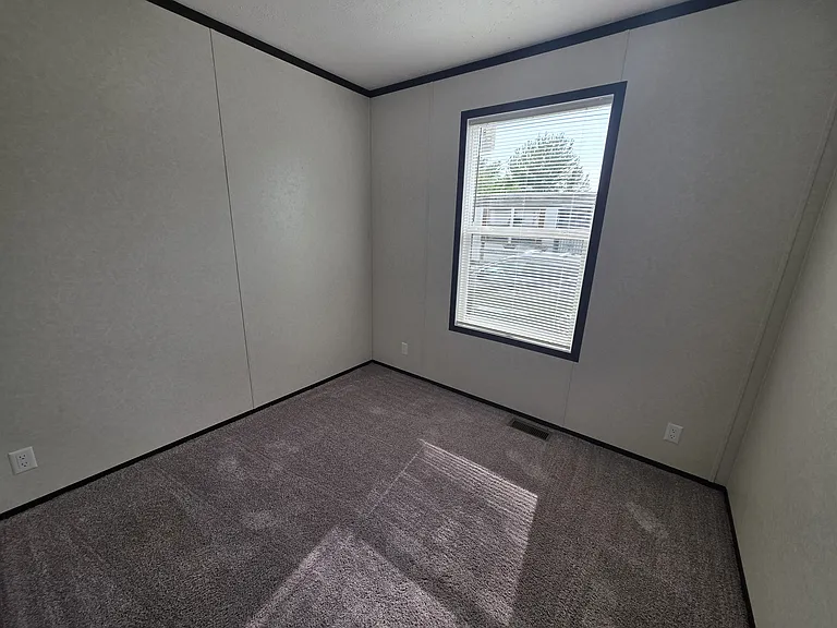 700 W Ridgeway Ave #233 — Photo 9