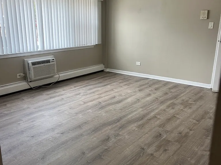 10805 S Lloyd Dr #2 — Photo 5