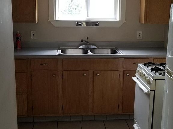 5th image of 205 Cleveland Dr #2