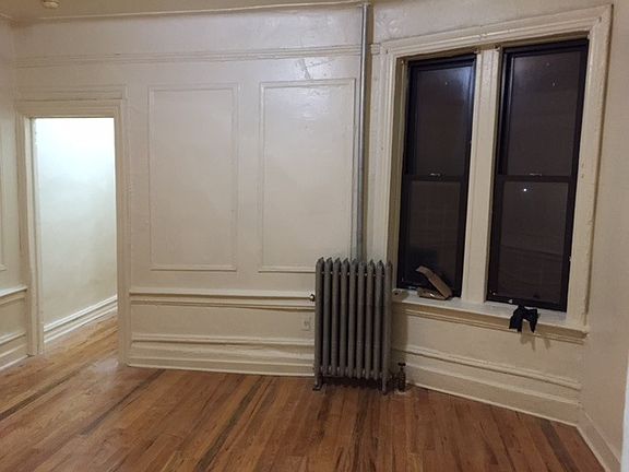 4th image of 3714 32nd St APT 305