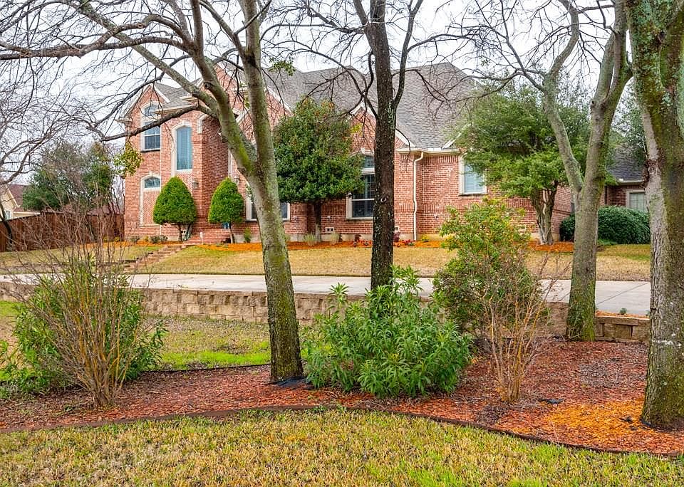 1st image of 2821 Eden Dr