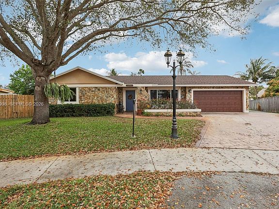 3rd image of 11744 SW 53rd Ct