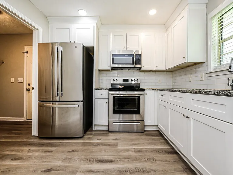 2921 Sunset Ct — Photo 5