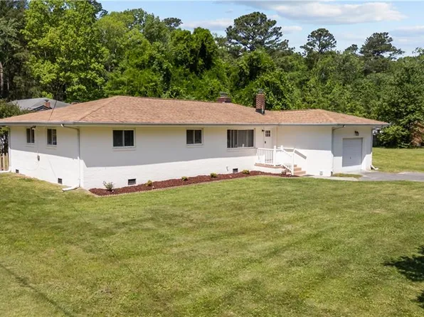 152 Mann Dr, Chesapeake, VA 23322