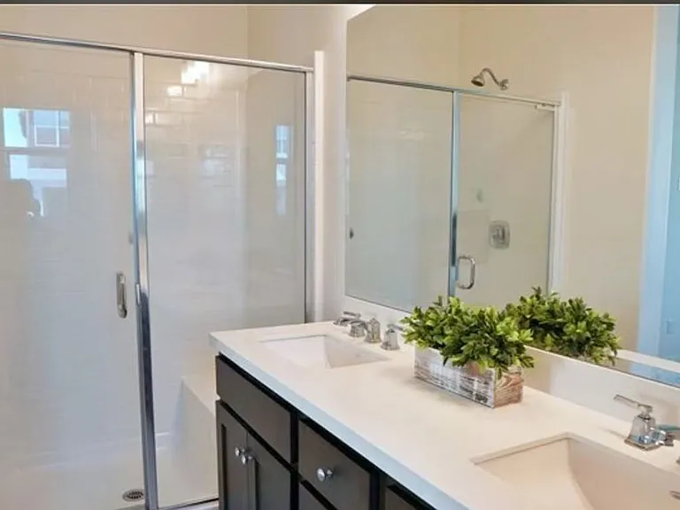 10519 Wilding Dr — Photo 35