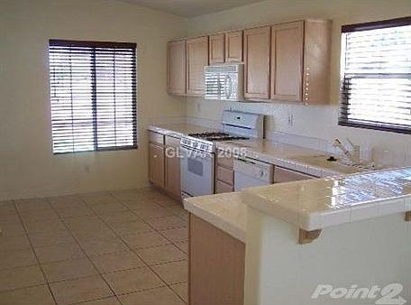 Spacious Kitchen