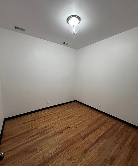 1916 S Loomis St #1F — Photo 6