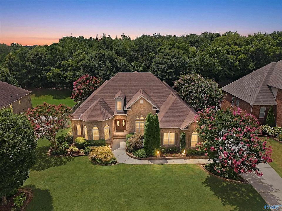 1st image of 128 Forest Ridge Dr