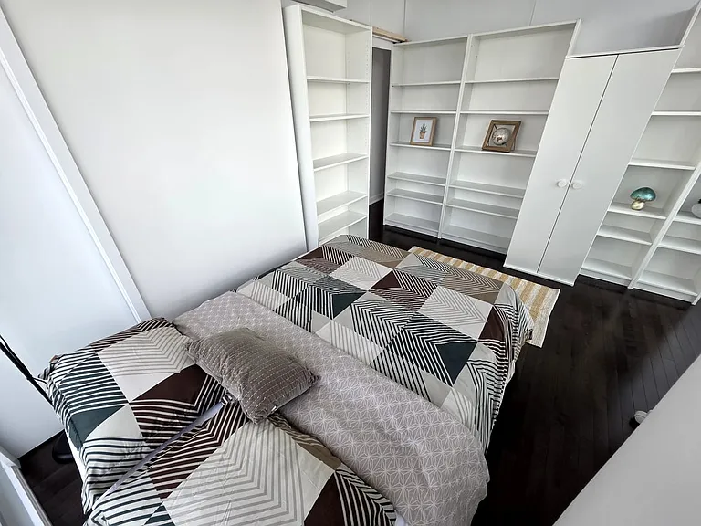 14 York St #5008C — Photo 3