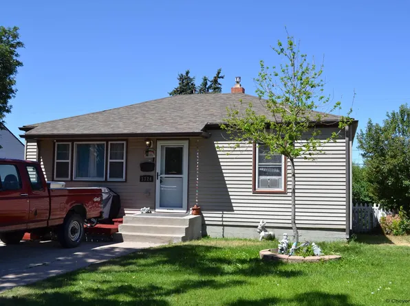 3326 Alexander Ave, Cheyenne, WY 82001