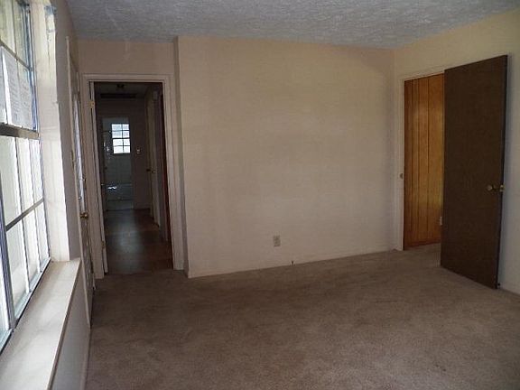 4th image of 1800 5th Ave SE