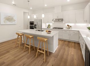 446 Canyon Creek Dr, Auburn, CA 95603