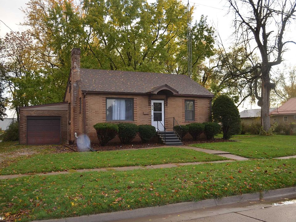 1st image of 812 9th Ave E