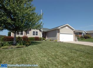 2025 Parkview Dr, Seward, NE 68434